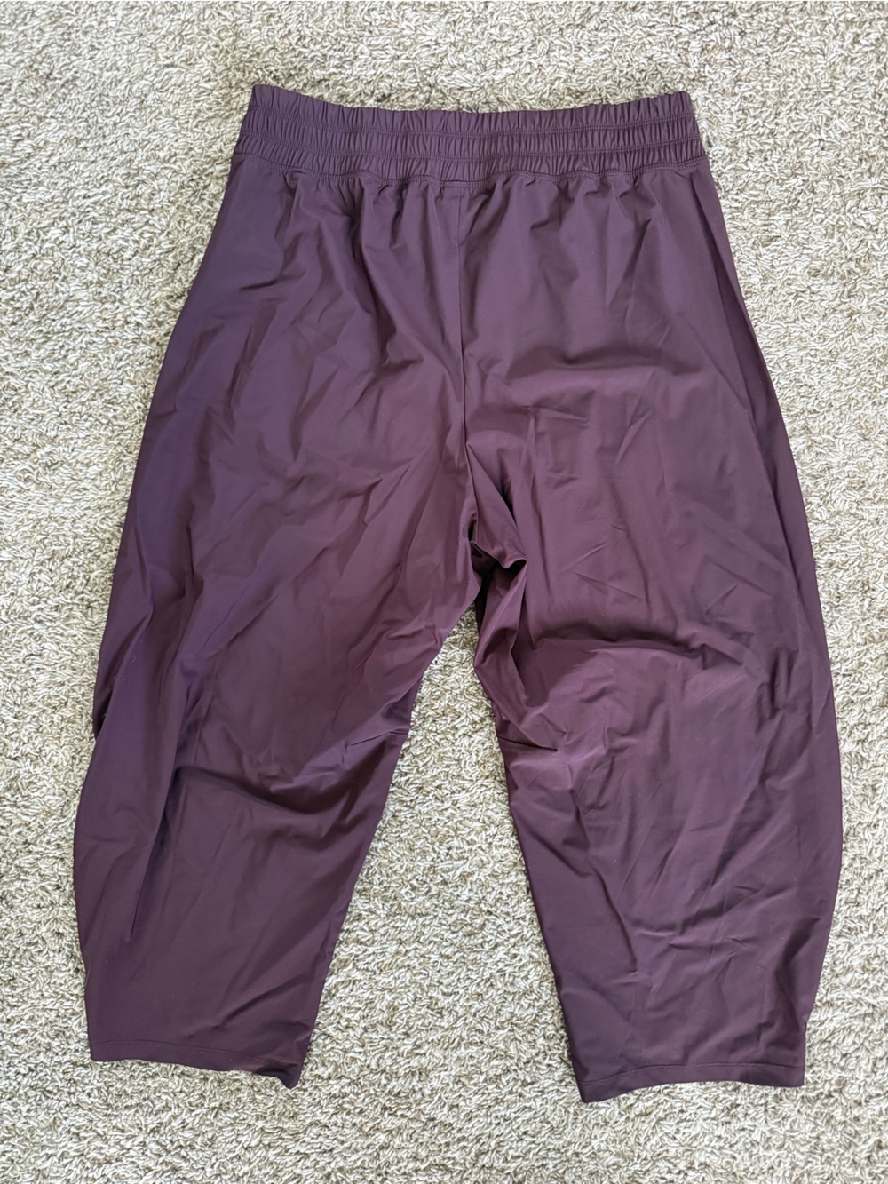 Old Navy Sleektech Barrel Leg Pant - Picture 7 of 8
